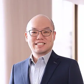 Orthopaedic Surgeon, Dr Henry Chan