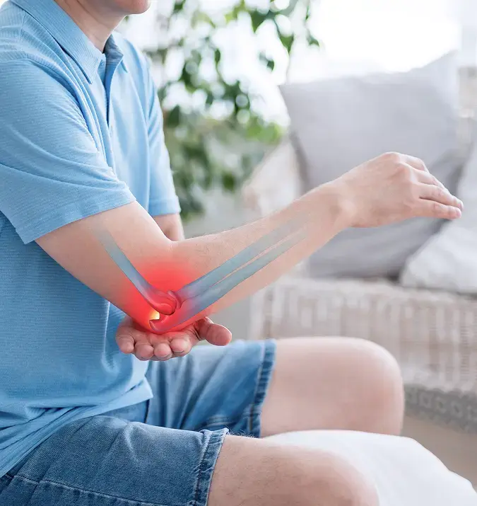 What Are the Symptoms of Elbow Ligament Injuries?