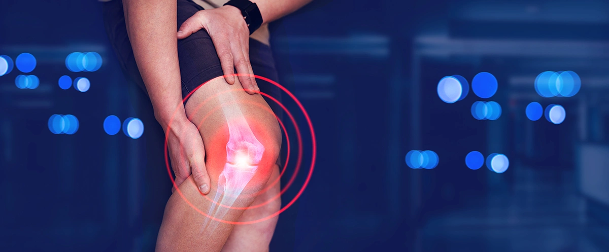 Man experiencing knee pain